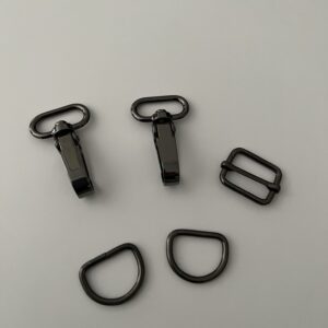 Hardware Set Black 25 mm